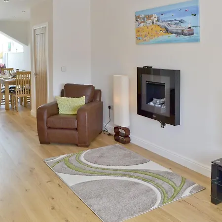 Holiday home Penhallow House *